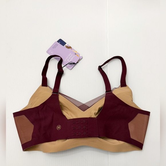 Honeylove Crossover Wireless Bra  - Medium - 36 B/C - Picture 3 of 10